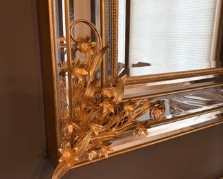 Detail on overlay on mirror 