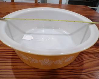 Pyrex Big Bertha