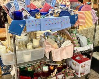 Various themed lots