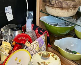 Vintage kitchen lot