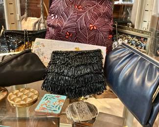 Vintage/antique handbags/clutches, compact