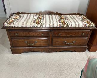 Lane cedar chest