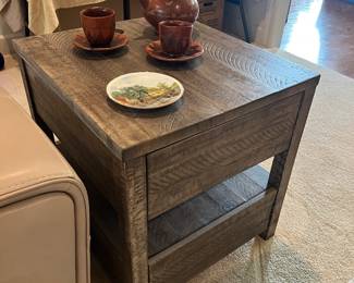 2drawer end table 
