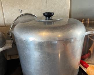 12qt Magnalite stockpot