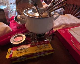 Fondue Pot
