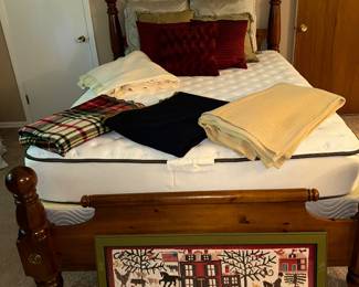 Queen Bed/Mattress Linens