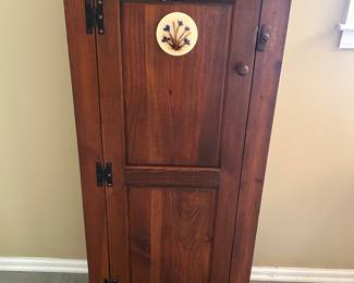 Cute pine chest