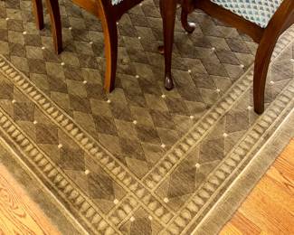 Nice nuetral rug