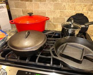 Cast iron cookware