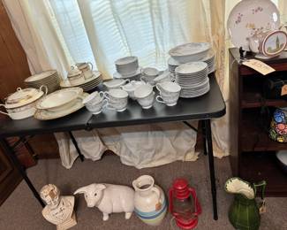 VTG Rose China Brenda pattern, Japan 3801 Platinum edge flowers