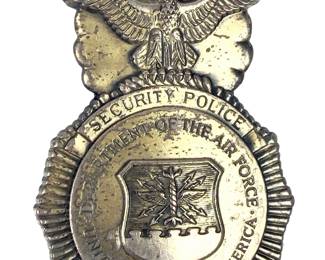 Vietnam Era US Air Force Security Police Beret Badge Pin GOVT PROPERTY