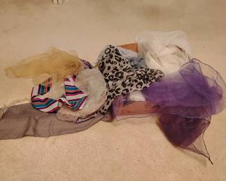 FOR SALE TILL 12:45, FREE IF NOT SOLD AT 1pm