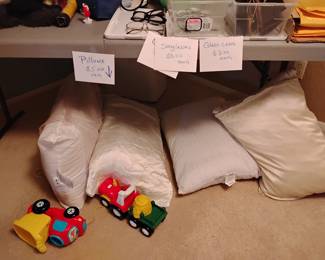 FOR SALE TILL 12:45, FREE IF NOT SOLD AT 1pm