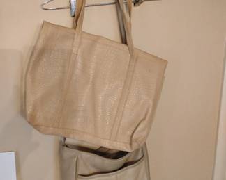 FOR SALE TILL 12:45, FREE IF NOT SOLD AT 1pm