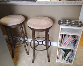 FOR SALE TILL 12:45, FREE IF NOT SOLD AT 1pm