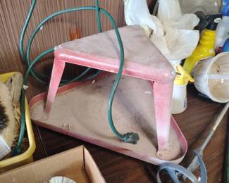 FOR SALE TILL 12:45, FREE IF NOT SOLD AT 1pm