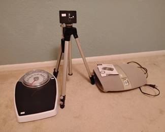 FOR SALE TILL 12:45, FREE IF NOT SOLD AT 1pm