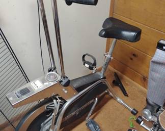 FOR SALE TILL 12:45, FREE IF NOT SOLD AT 1pm