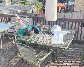 FOR SALE TILL 12:45, FREE IF NOT SOLD AT 1pm