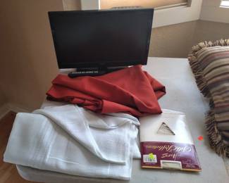 FOR SALE TILL 12:45, FREE IF NOT SOLD AT 1pm