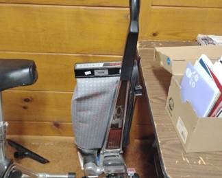 FOR SALE TILL 12:45, FREE IF NOT SOLD AT 1pm