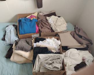 FOR SALE TILL 12:45, FREE IF NOT SOLD AT 1pm