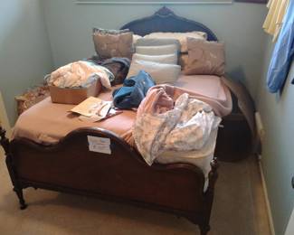 FOR SALE TILL 12:45, FREE IF NOT SOLD AT 1pm