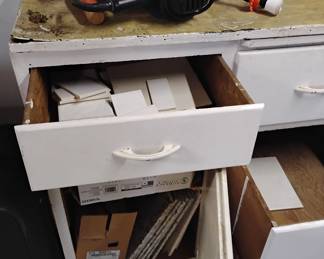 FOR SALE TILL 12:45, FREE IF NOT SOLD AT 1pm