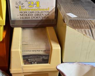 Better Homes and Gardens Recipe Card Library set,The 2 in 1 International Recipe Card Collection for Mixed Drinks and Hors d'oeuvres Vintage 1977