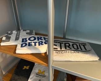 Detroit T-Shirts 