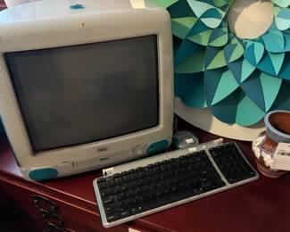 Terracotta Etched Vase, Apple Products