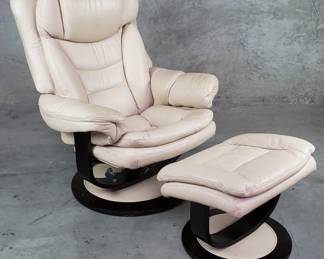 Lane leather Stressless recliner lounge chair