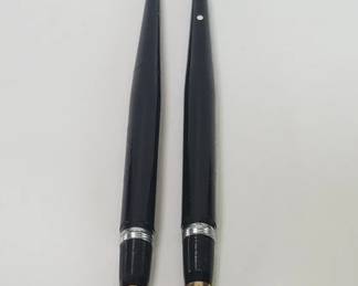 Pair of Sheaffer's fountain pens with 14k gold nibs