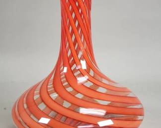 Dynasty Gallery art glass vase