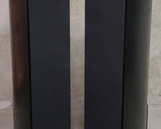 Pair of Polk Audio RTi A7 speakers