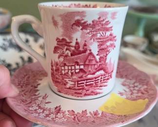 J&G Meakin "Romantic England" Anne Hathaway's Cottage teacup and saucer set featuring a red transferware pattern