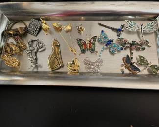 Vintage brooches butterflies dragonflies cats costume jewelry 
