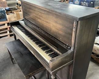 vintage Story & Clark / Hampton piano