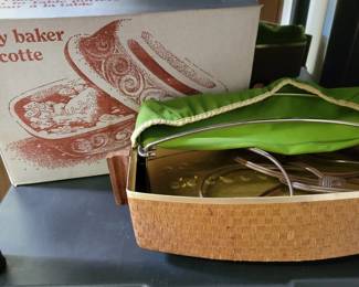Vintage bun warmer, new clay baker