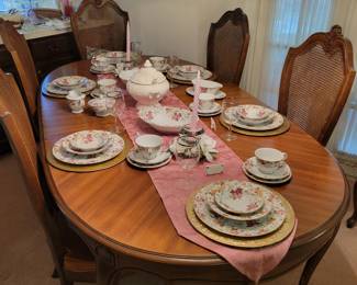 Modernage dining table w/6 chairs