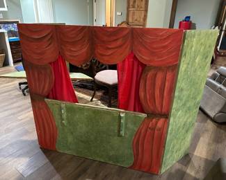 Puppet show stage!
