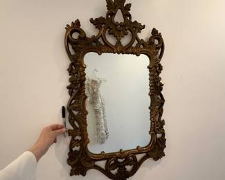 Wall mirror