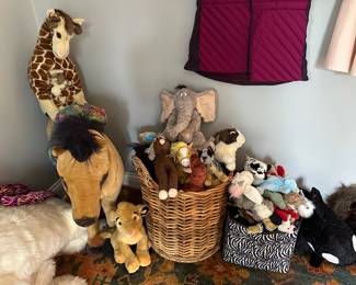 Stuffed animals in all sizes......!!
