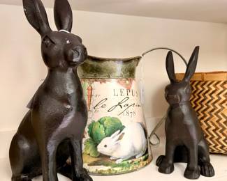 So many bunnies....lol