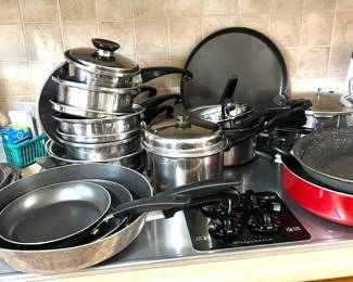 set of Seal-O- Matic cookware , skillets 