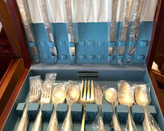 Silverplate flatware with case 
