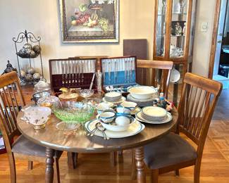 round table with 5 chairs