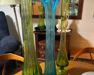 gorgeous Mid Century Modern L E Smith Green Simplicity Swung glass vase 