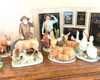 Homeco animals and figurines 