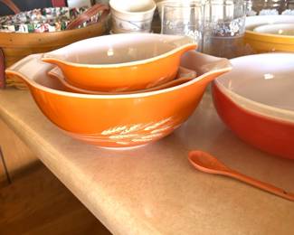 vintage Pyrex Autumn Harvest Wheat 